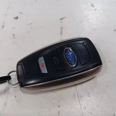 Mando a distancia Subaru Legacy Outback 2015 2016 2017 Foto 1 de 4