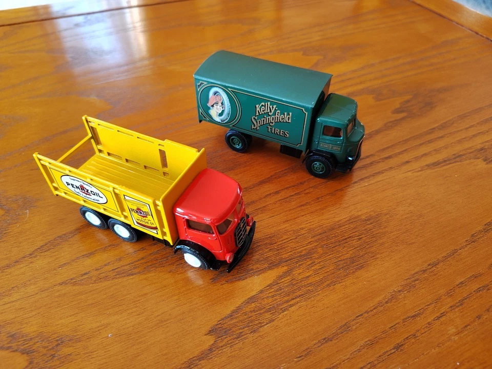 老式 Hartoy American Highway Legends Mack 卡车压铸 2 件装 — 第 1/4 张图片