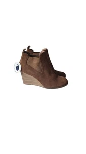 Stivali Caslon donna Willa Chelsea marrone pelle scamosciata zeppa tacco-8M-NUOVI - Foto 1 di 5
