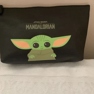 Star Wars Mandalorian Pouch 11 X 7 X 4 Baby Yoda - Picture 1 of 3