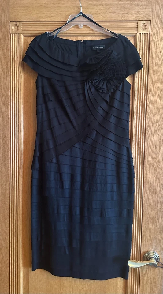 Vestido de Coquetel Tadashi Shoji Preto Tamanho 12 Novo com Etiquetas - Imagem 1 de 4