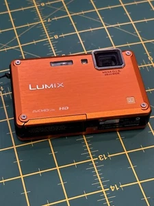 Panasonic LUMIX DMC-FT1 Shock And Waterproof digital camera orange w battery - Picture 1 of 5