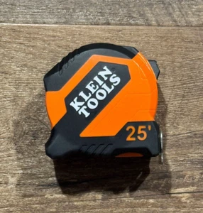 Klein 9525 Tape Measure 25-Foot - SHIPS FREE - Picture 1 of 3