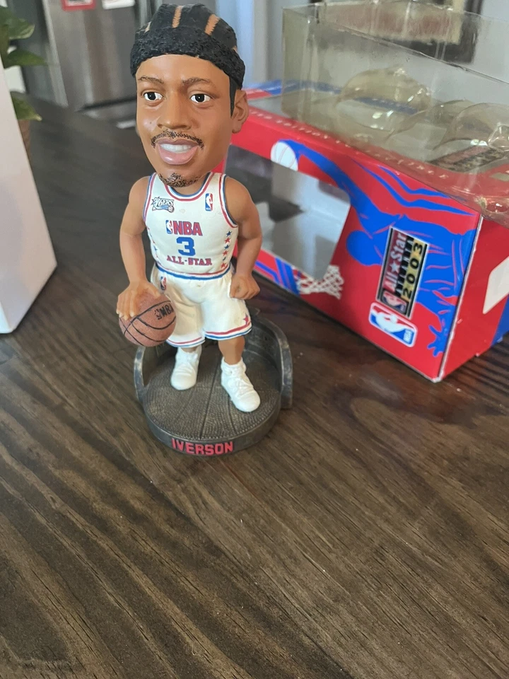 Bobblehead Allen Iverson 2003 vintage  Foto 1 de 4