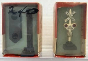 2 Ideal Models HO: Block Signal B-106 & Flashing Crossing Signal B-105 New/Old - Picture 1 of 12