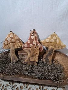 Primitive Handmade Grungy Toadstool Mushroom Tucks/Bowl Fillers/Ornies New - Picture 1 of 5