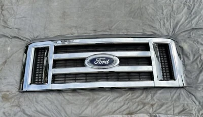 Ford Serie E E E150 E250 E350 2008-2014 OEM parrilla cromada E-150 E-250 E-350 Foto 1 de 4