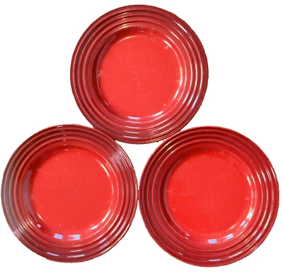 set of 3 LE CREUSET RED/CERISE Salad PLATES 10 Inches OMBRÉ RIM CHERRY - Image 1 of 4