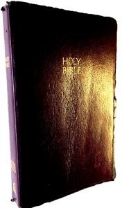 Holy Bible by T. Nelson 1987 Purple NKJV Red Letter Dictionary Concordance Maps - Foto 1 di 13