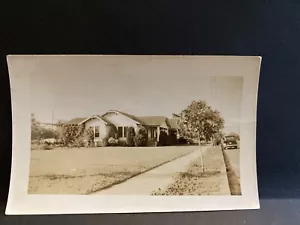 Foto original vintage 1938 de Austin Texas House cubierta de hiedra ATX TX - Imagen 1 de 6