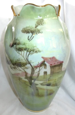 Beautiful Nippon Style Asian Themed House Green Gold Trim Vase 10" Unmarked EUC - Image 1 of 4
