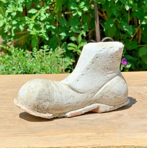 ANTIQUE MINIATURE BOOT Cement Concrete Stone Outdoor Garden Shoe Statue Figurine Cover