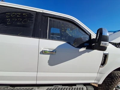 Espejo retrovisor interior delantero central usado se adapta a: Ford F250SD 2017 camioneta manual Foto 1 de 4