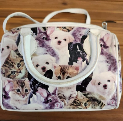 H&M Monedero Niña, Cachorros, Gatitos, Conejitos, 8.5 X 7" Foto 1 de 4