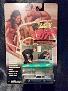 James Bond 007 Thunderball Aston Martin DB5 Johnny Lightning 1:64 New On Card - Picture 1 of 3