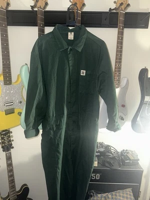 mono lucy and yak Foto 1 de 3