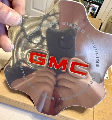 Tapa central de rueda de línea motriz sesgada NOS GM 2001-2006 GMC Sierra Yukon Performance Foto 1 de 4