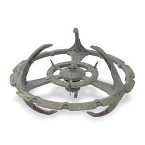 Eaglemoss | Station DS9 (XL) Signed By Nana Visitor | Star Trek | New (No Mag) - Picture 1 of 6