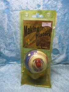 1998 Making History Baseball Mark McGwire 70th Homerun Baseball - Picture 1 of 2