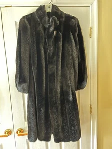 Elegant & Stunning Women’s Style VI Black Faux Fur Coat Never Worn - Picture 1 of 5