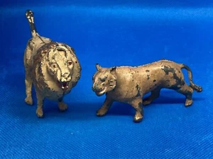 Löwe und Löwin von Charbens (Br 459) kleines Loch hinten von Löwin - Bild 1 von 10