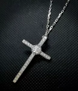 Collana con ciondolo croce con diamante simulato in argento sterling placcato oro 14 carati - Foto 1 di 11