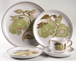Denby-Langley Troubadour 5 Piece Place Setting 6041775 - Picture 1 of 1