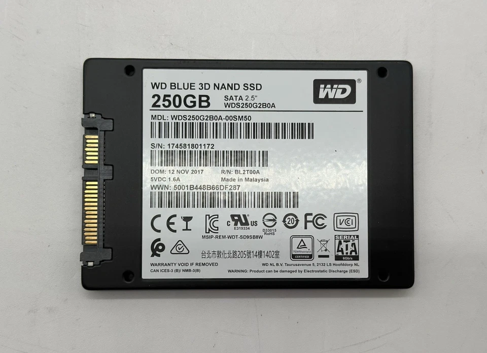 Western Digital Blue 3D NAND 250GB Internal 2.5" (WDS250G2B0A) SSD - Image 1 of 2