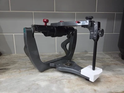 Articulador dental Whipmix Denar Mark 310 com estojo - levemente usado - Imagem 1 de 4