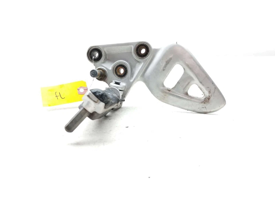 99-07 Suzuki Hayabusa GSX1300R Left Rearset Front Driver Peg w/ Heel Guard Brack - Image 1 of 4