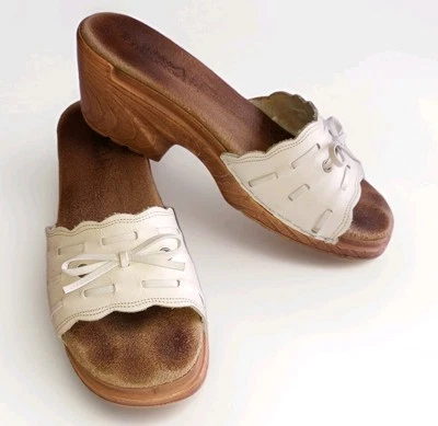White Mountain Clogs Slides Shock Point Wm Size 7M  White Leather Tan Block Heel - Image 1 of 4