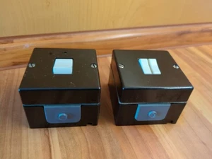 2 Kippschalter Schalter Lichtschalter  schwarz. Bakelit . - Bild 1 von 4