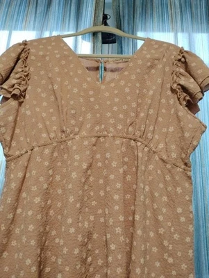 Liberty Love Boho Daisy Flower Peasant Top - Image 1 of 4