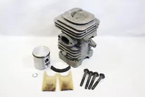 Kit cilindro e pistone originale 39mm Husqvarna 236 240 McCULLOCH CS380 577831101 - Foto 1 di 8