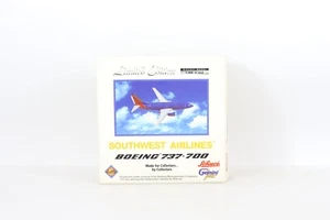 Gemini Jets 355 7377 1:400 Scale Boeing 737-700 Southwest Airlines "N795SW" - Picture 1 of 7