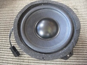 Audi TT Mark 1 - 168mm Bose Rear Quarter Speakers - 8N8 035 401 - 8N8035401 - Picture 1 of 5