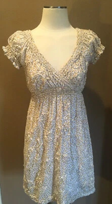 Vestido de broma Studio M Cottage Core XS playa costera estampado floral cuello en V bebé muñeca Foto 1 de 4