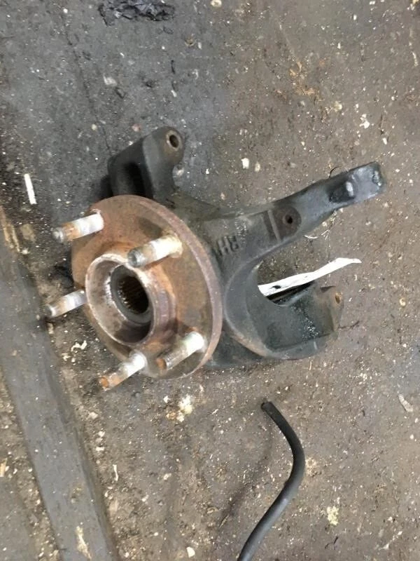 2005-2006 Mazda 3 Front Right Spindle Knuckle Assembly w/o ABS OEM Tested Foto 1 de 4