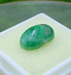 5 Carats Oval Cabochon Green Color Natural Emerald Gemstone From Pakistan - Picture 1 of 5
