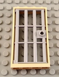 Lego hellbraun 1x4x6 Rahmen mit hellbläulich grau vergitterter Gefängnistür - Bild 1 von 1