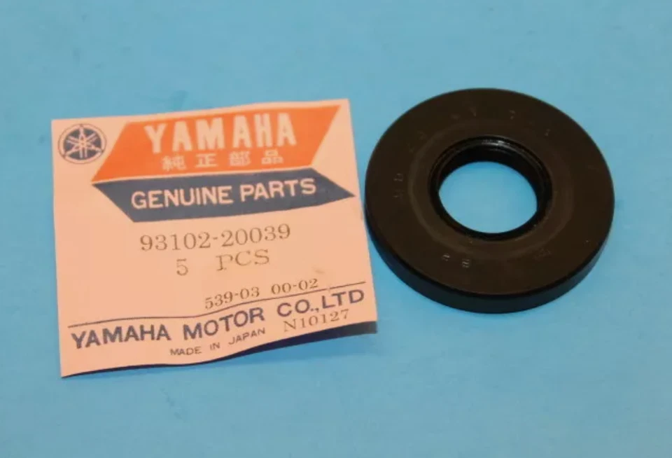 NUEVO DE LOTE ORIGINAL YAMAHA 1963-1966 YG1 YJ1 YJ2 SELLO DE ACEITE DE MANIVELA 93102-20039 NUEVO CANTIDAD-2 Foto 1 de 4