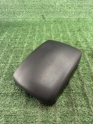  Infiniti FX35 FX37 FX50 QX70 2009-2017 consola central delantera reposabrazos tapa OEM  Foto 1 de 4