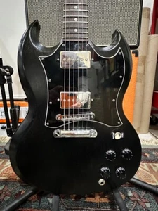 Gibson USA SG Special Faded - 2009 in Worn Ebony w/ Seymour Duncan P-90s - Picture 1 of 16
