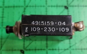 Circuit Breakers 109-230-109 AMF W23-X1A1G-30 30A 4915159-04 1pc - Picture 1 of 2