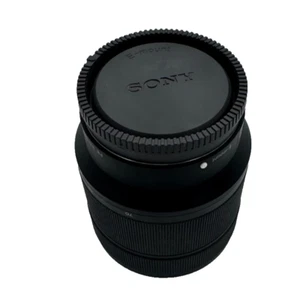 DEFECTIVE SONY A7III LENS FE 3.5-5.6/28-70 FOR PARTS *BLURRY FOCUS* - Picture 1 of 9