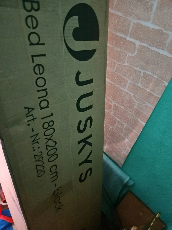 Neue Boxspringbett  Matratze  Samt Mit Topper 180×200×20 Nur Abholung 100€ - Bild 1 von 1