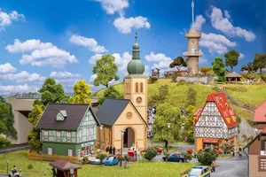 Faller 190038, Aktions-Set Dorfleben, neu, OVP, Dorf, Kirche, Haus, Wohnhaus - Bild 1 von 8
