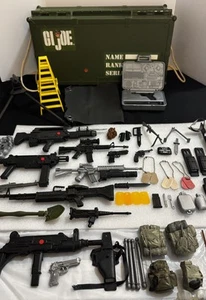 Vintage Lot 1990s GI Joe Trunk Case Accessories Weapons Rifles Guns Dog Tags - Picture 1 of 20