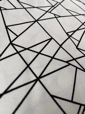 Jersey Baumwolle Stoff Geometrische Linien Schwarz Offweiß Meterware Nähen DIY - Bild 1 von 4