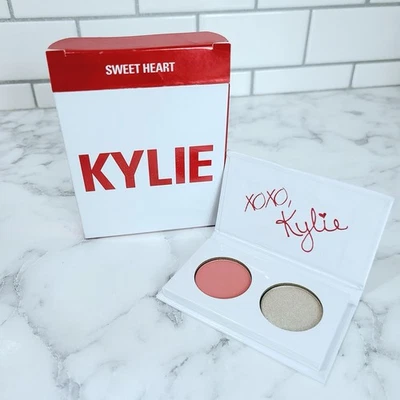 AUTHENTIC Kylie Cosmetics Kyshadow Sweet Heart Mini Eye Pallet - Image 1 of 4